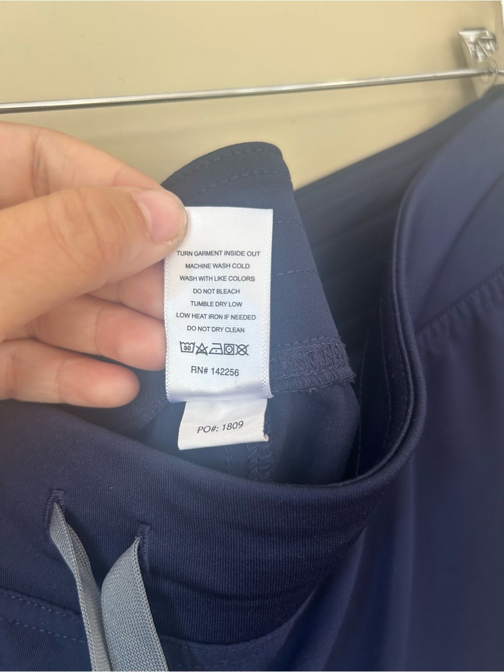 FIGS Technical Collection Navy Blue Scrub Pants - Size XL/T - Picture 4 of 7